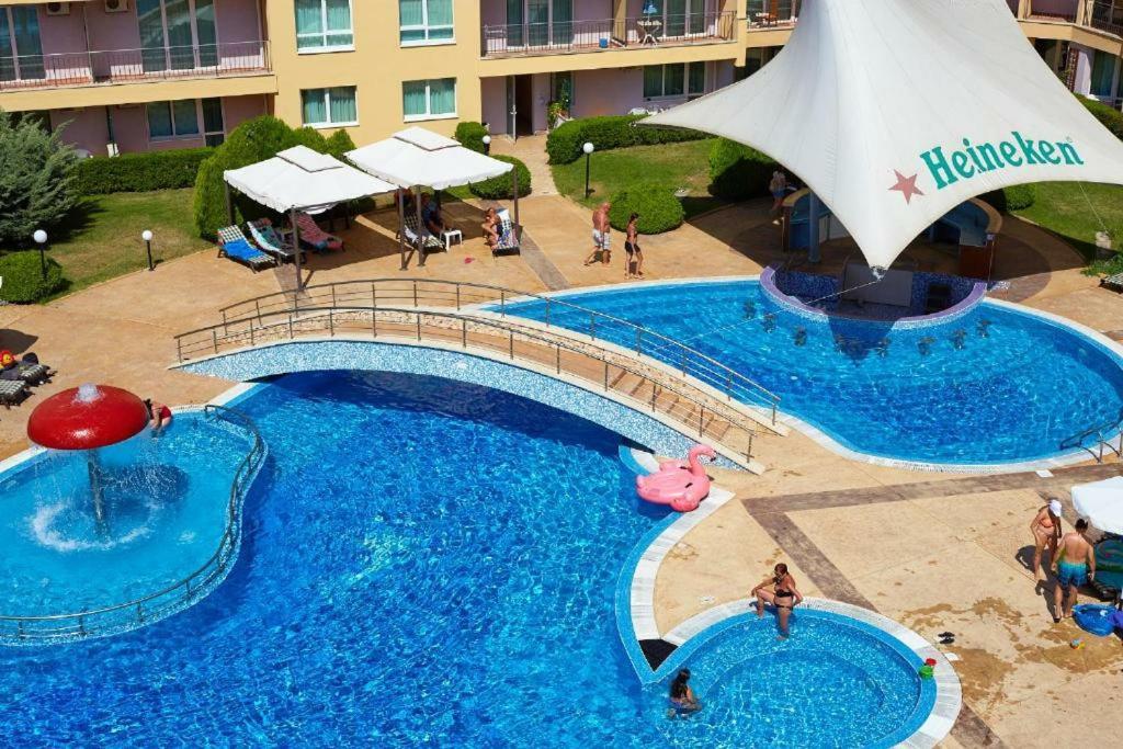 Pollo Resort, Summer Wind Apartaments Pantai Sunny Luaran gambar